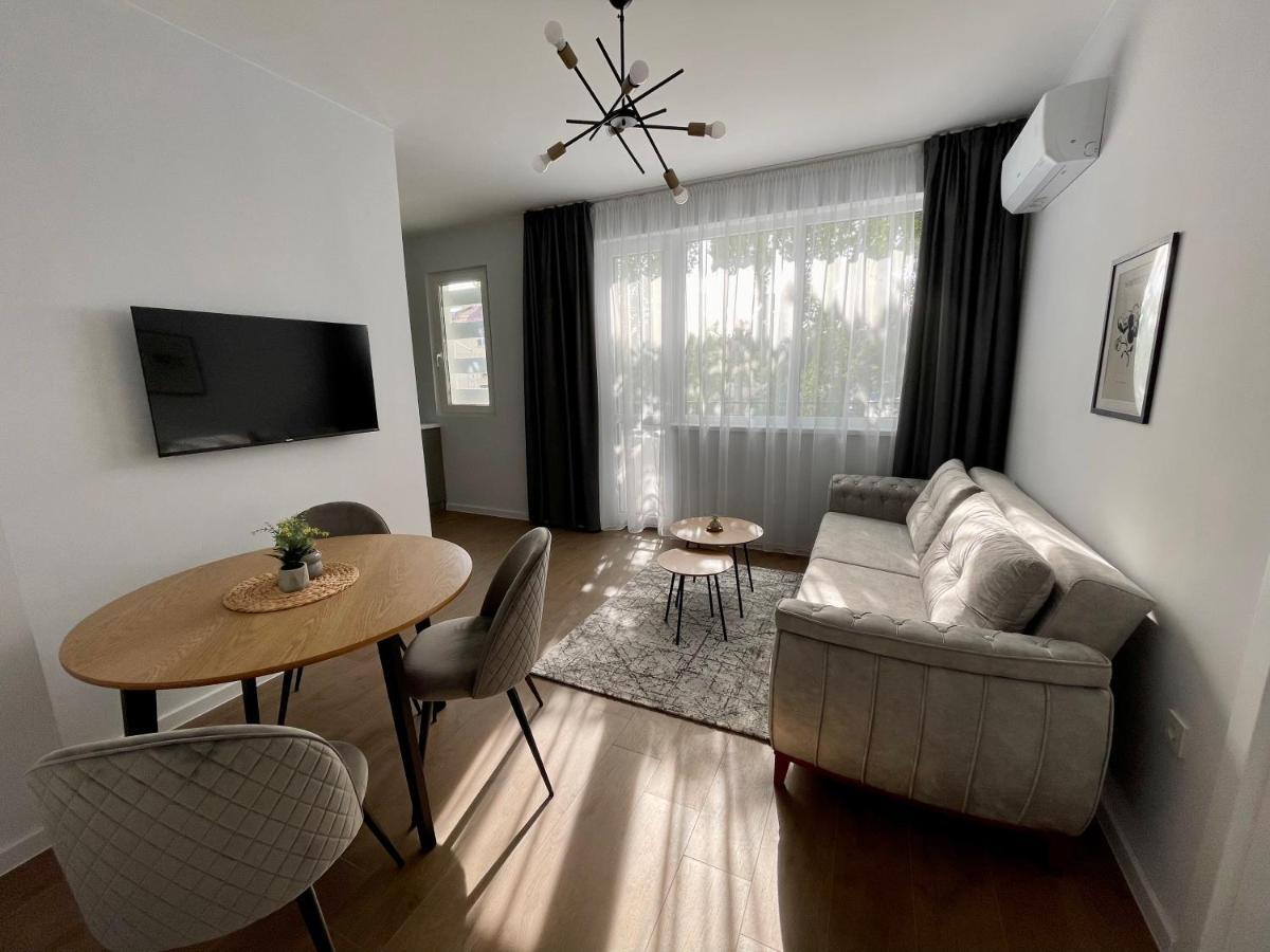 Vanquish Central Apartment Varna Exteriér fotografie