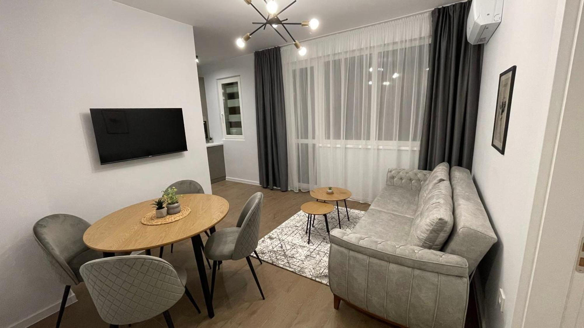 Vanquish Central Apartment Varna Exteriér fotografie