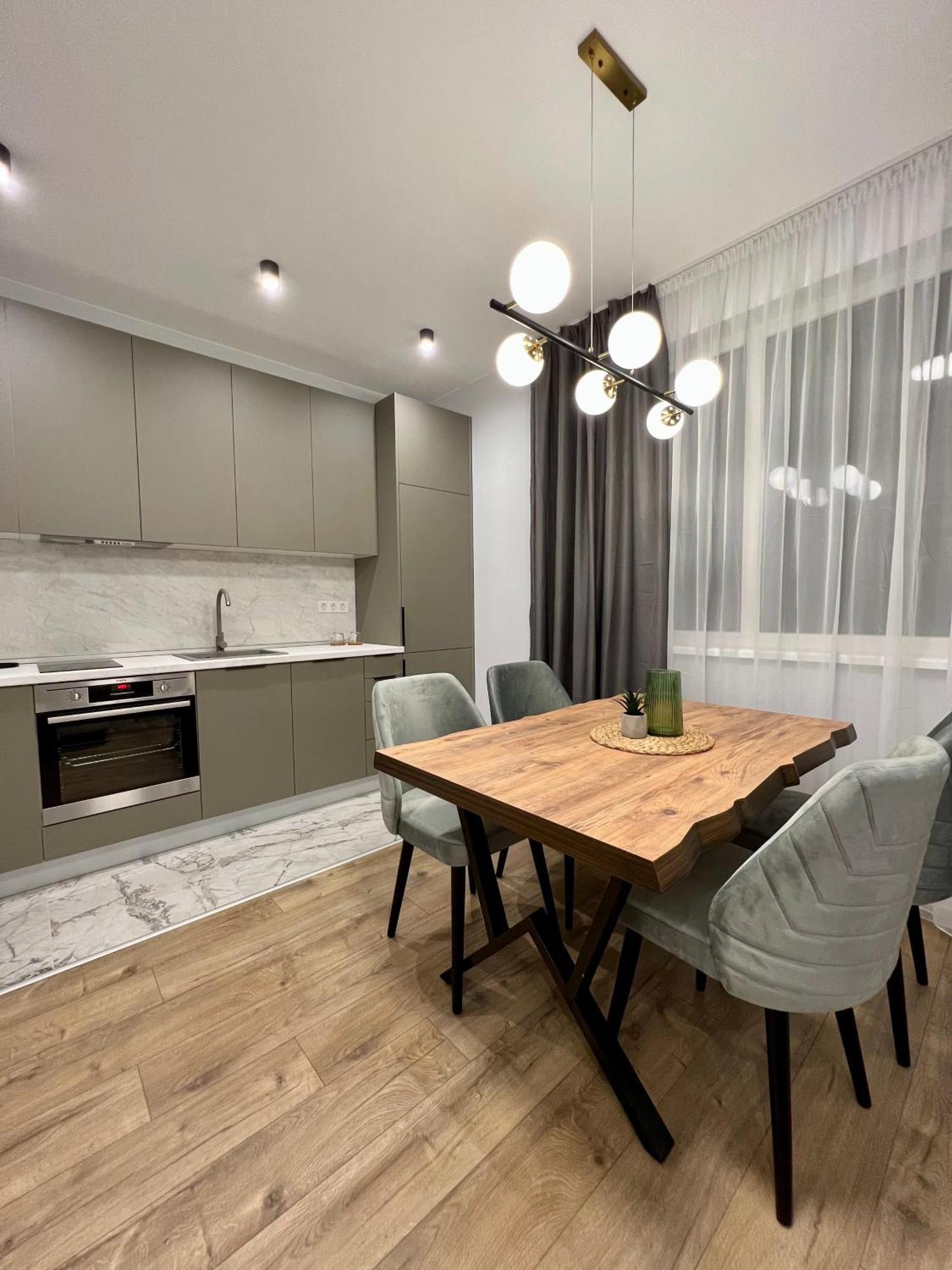 Vanquish Central Apartment Varna Exteriér fotografie